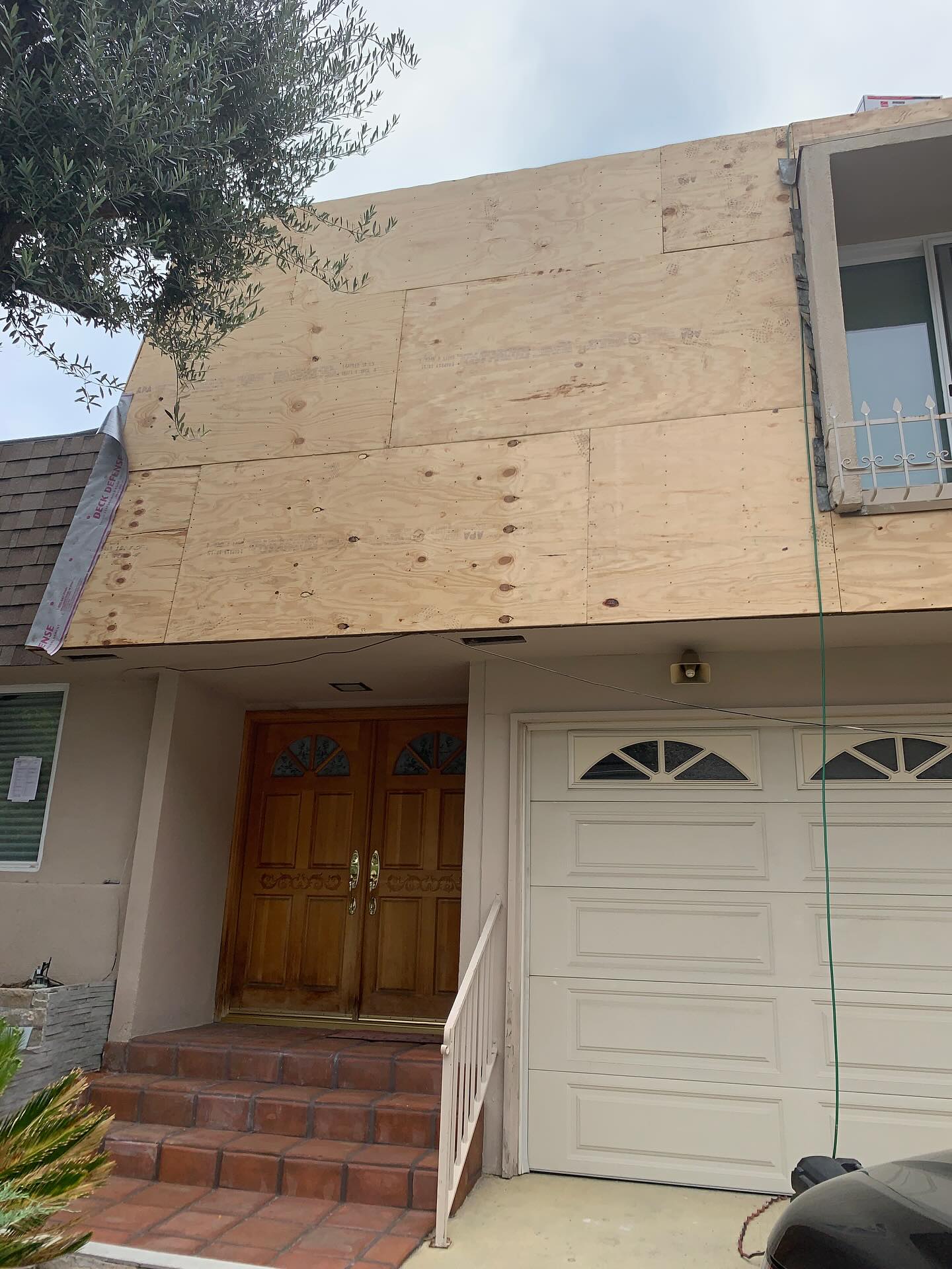 Shingle Work in Encino — featured